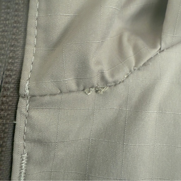 Columbia Girls' Vedder Park OMNI-TECH jacket Size: M (10-12) - Picture 5 of 5